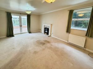 Photo 17- click for photo gallery